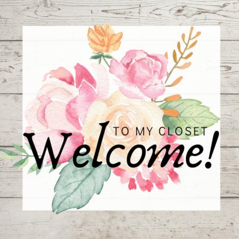 Welcome to my closet! Ask questions??